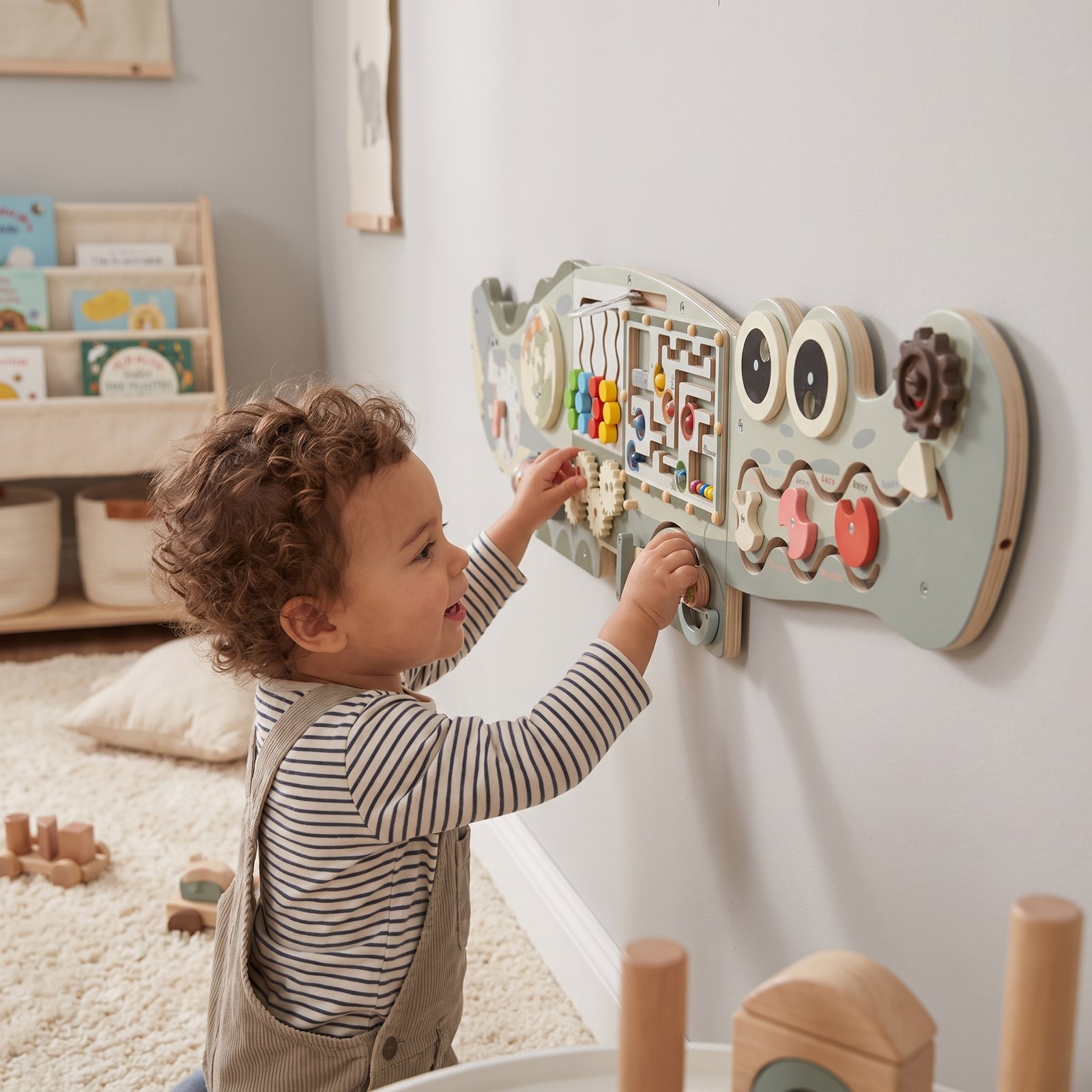 Crocodile busy board - Image 6